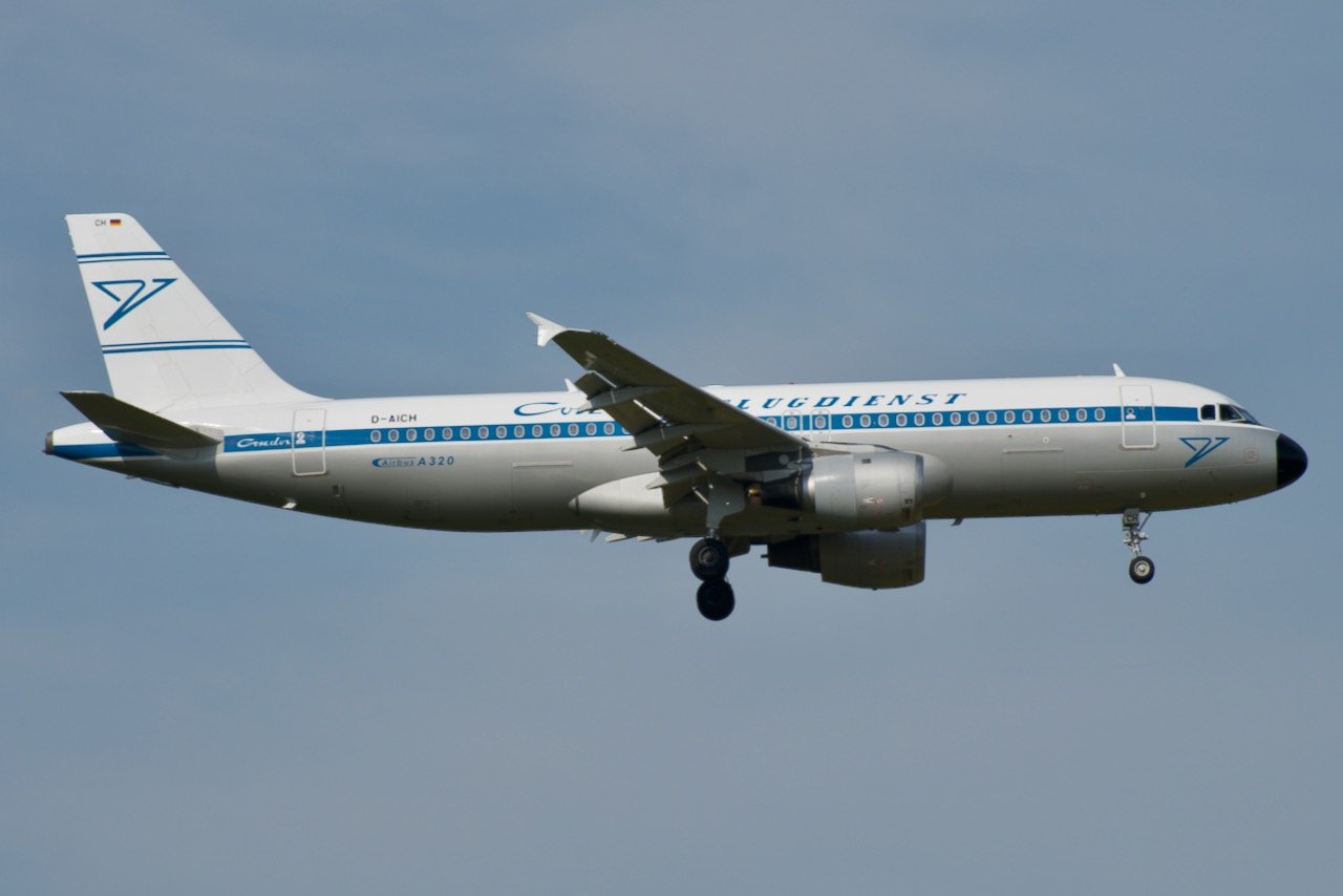 Condor
D-AICH
A320-212